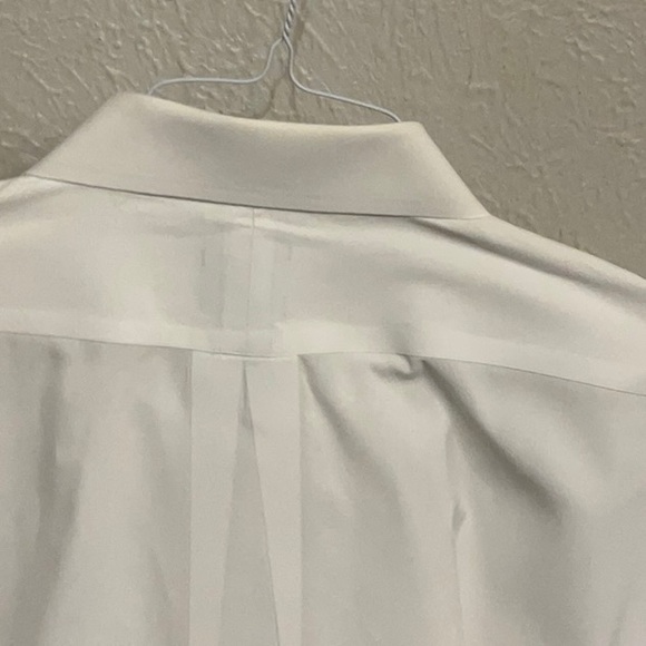 Jos A. Bank White Button Down, size 20-36 - Picture 3 of 4